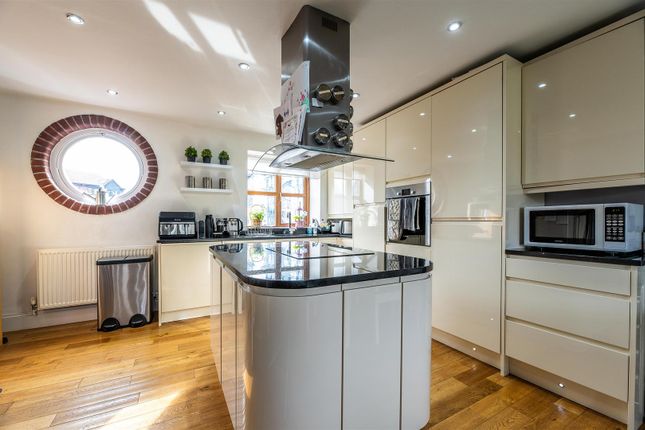 18, Quayside Close, Nottingham photo 4