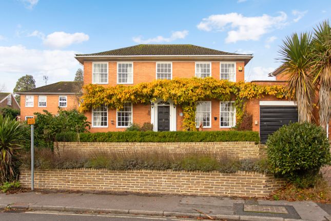 Thumbnail Detached house for sale in Fairford Close, Haywards Heath