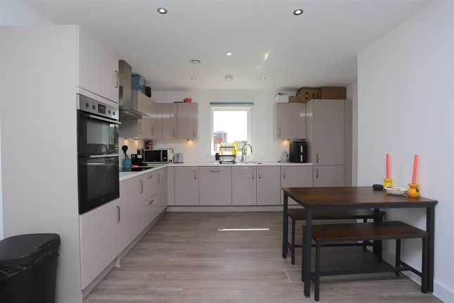 9 Platinum Place, Butler Street, Manchester photo 4