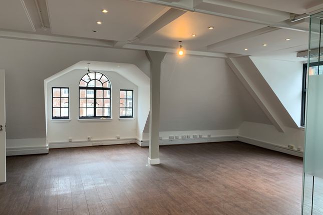 Office to let in Market Place, London