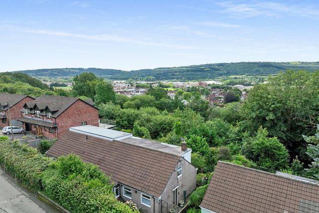 2 Felinfach Colliery Road, Caerphilly photo 3