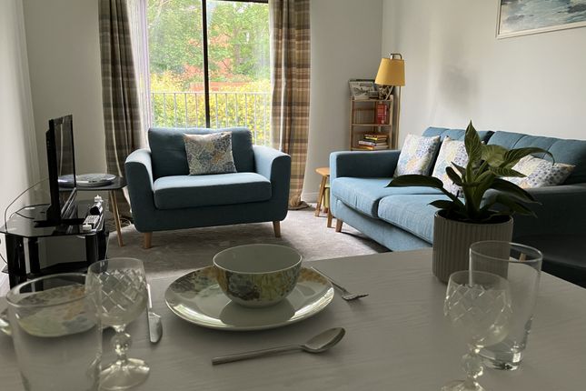 Flat 6, Wirral photo 2