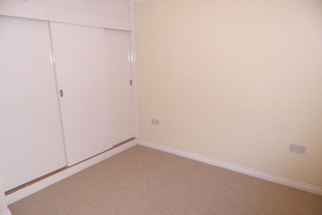 Bungalow to rent in Towngate East, Market Deeping, Peterborough