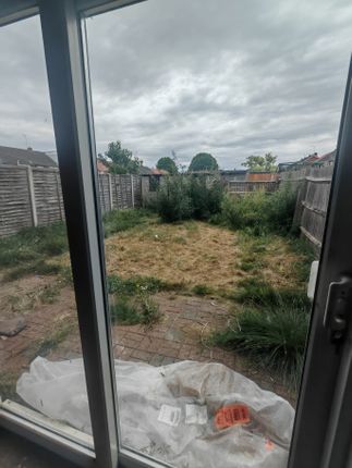 X, Delimands rd, Basildon photo 2