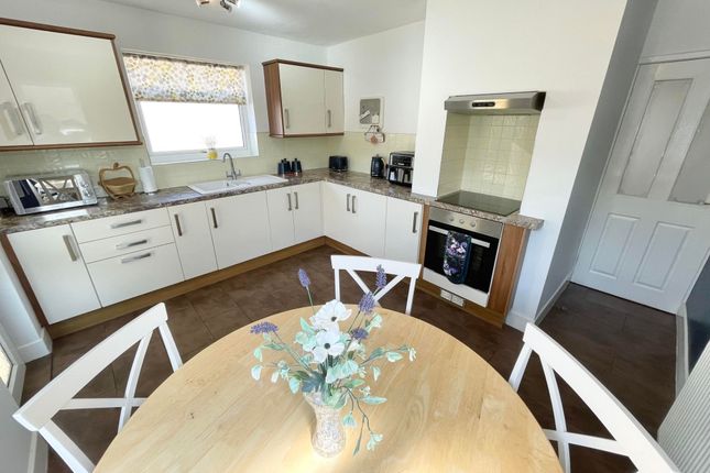 305, Norbreck Road, Norbreck photo 4