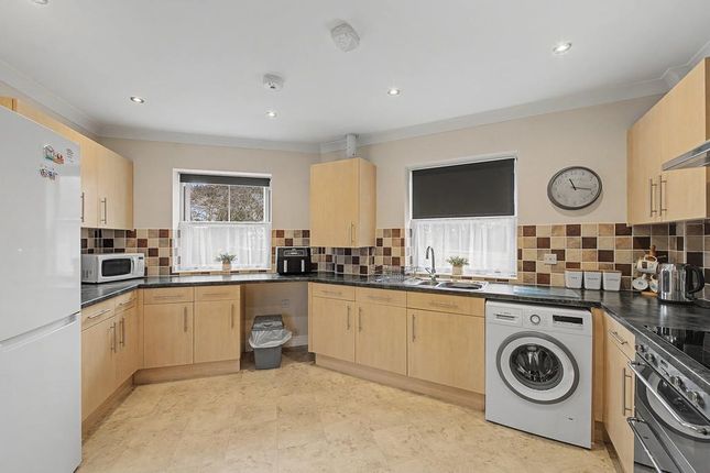 301, Weasenham Lane, Wisbech photo 2