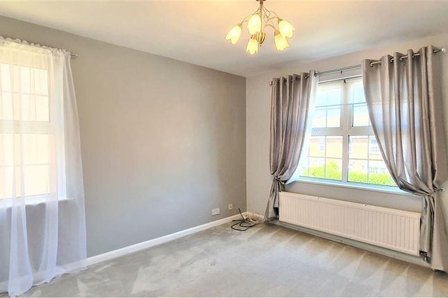 Thumbnail Flat to rent in Overleigh Road, Handbridge, Chester