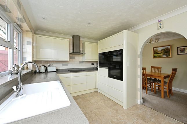 43, Greenwich Close, DOWNHAM MARKET photo 4