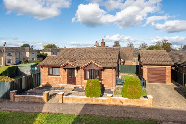 2-bed bungalow on Mowbray Crescent, Stotfold, £400,000