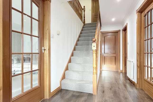 7, Covesea Grove, Elgin photo 2