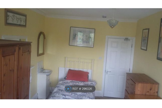 Thumbnail Room to rent in Riverside Road, Staines-Upon-Thames