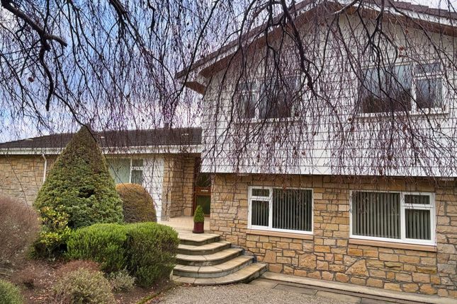 2, Chapelton Place, Forres photo 2