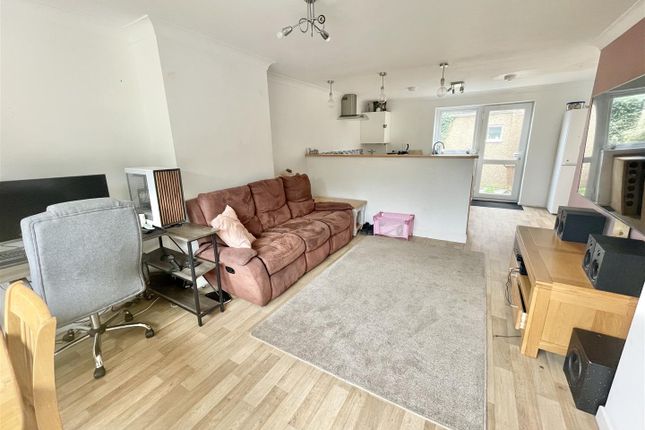 7, Dolphin Court Road, Plymouth photo 3