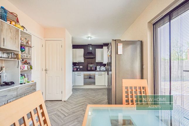 30, Horseshoe Drive, Chorley photo 5