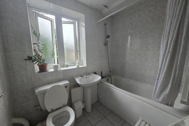 89, Asplins Road, Tottenham photo 5