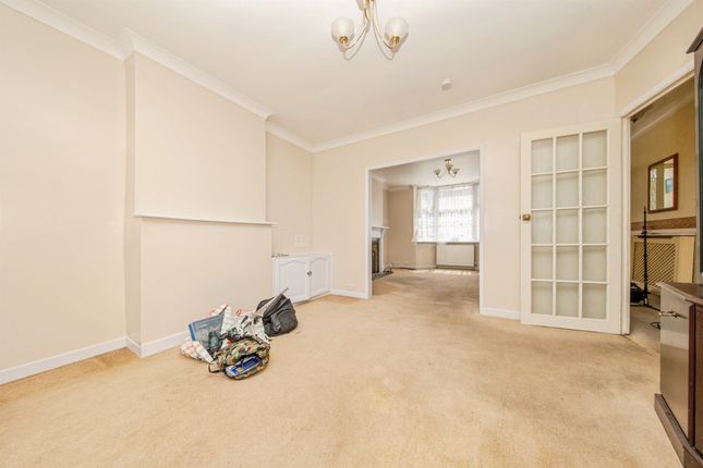 39, Pearce Road, Ipswich photo 4