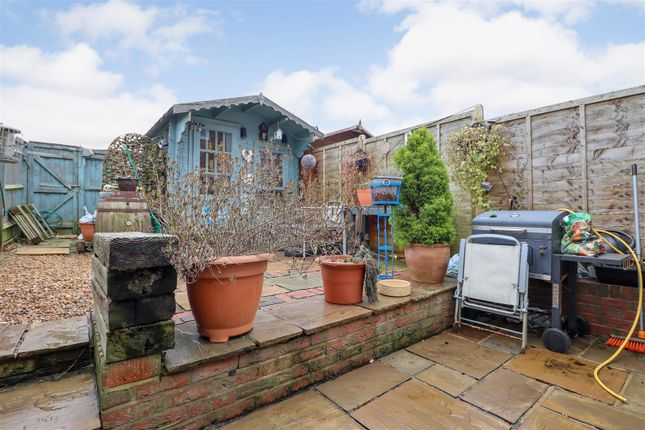 Terraced house for sale in Beech Road, Horsham