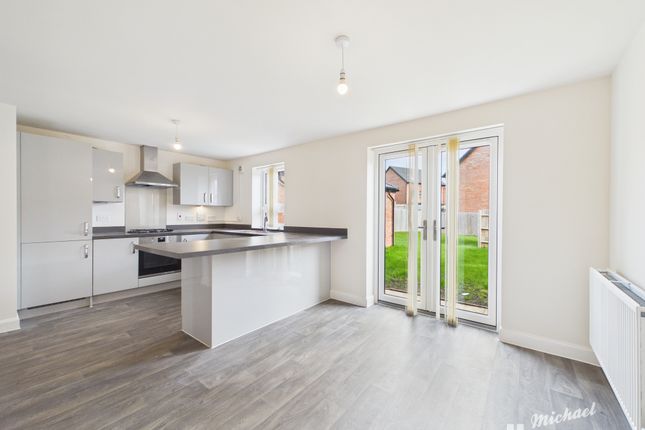 216 Briggington Way, Leighton Buzzard photo 2