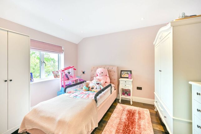 End terrace house for sale in Brinkley Road, Worcester Park