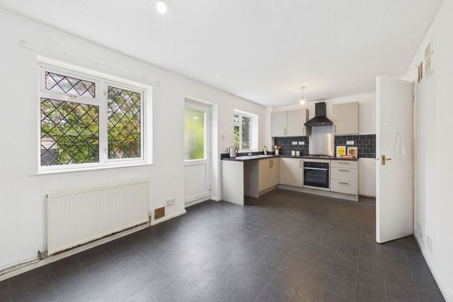 85 Sunnymead, Crediton photo 4