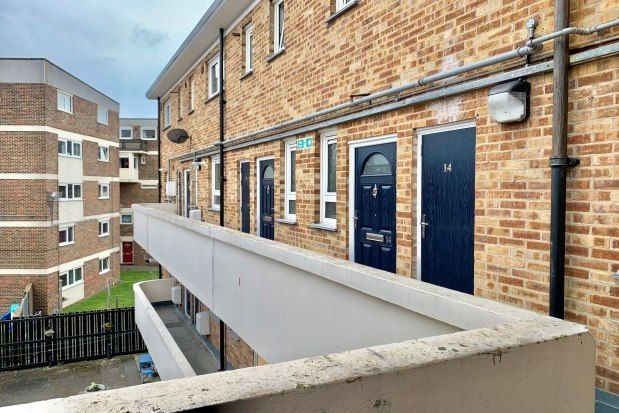 Thumbnail Maisonette to rent in Ponsonby House, Southsea