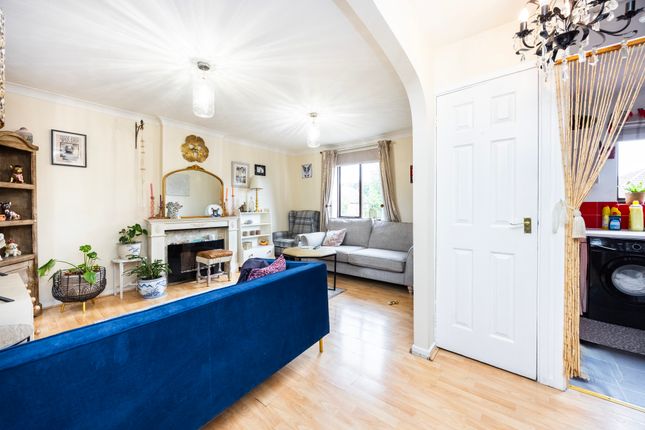 56, Kirkham Road, London photo 2