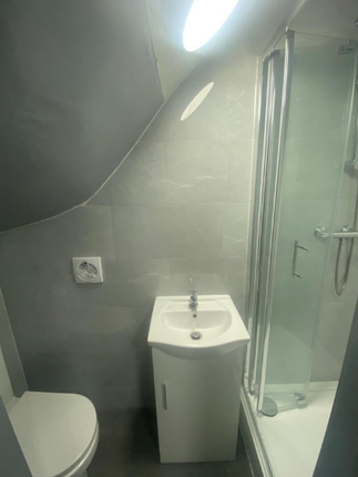 241a, Oldfield Lane North, Greenford photo 5