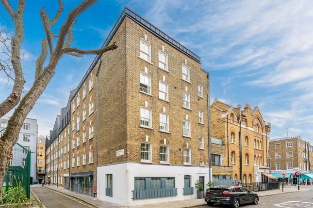 2-bed flat on Whitfield Place, Fitzrovia, £675,000