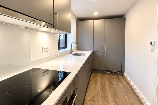 Warley Street, Brentwood photo 3