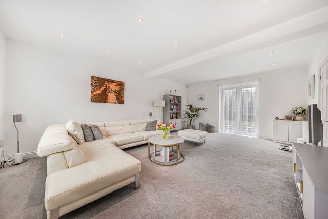78, Whitehills Road, Loughton photo 2