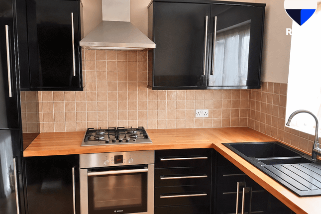 11, Armstrong Close, London photo 2