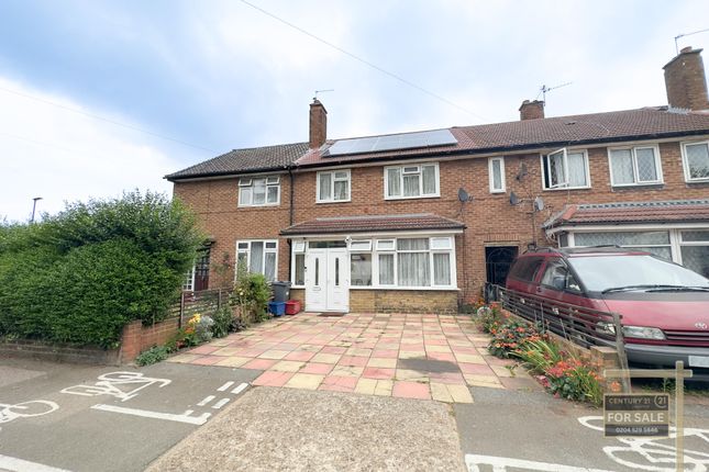 Terraced house for sale in North Hyde Lane, Southall