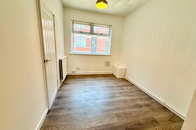 29 Cambria Street, Pontypool photo 4