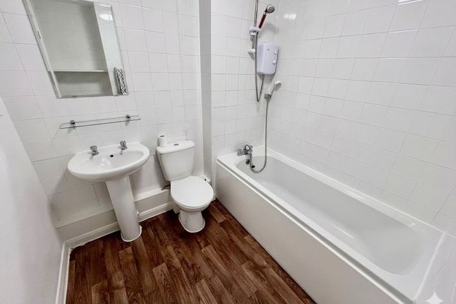 48 Pennycress Way, Newport Pagnell photo 3