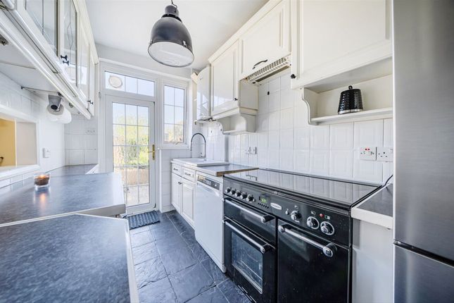 168, Brockley Rise, London photo 4