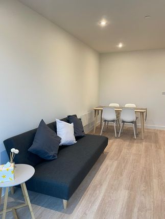 Flat for sale in Affinity Living Embankment West, New Kings Head Yard, Salford