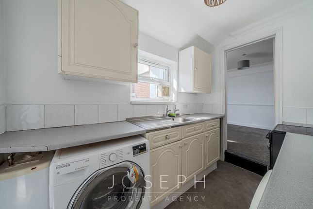 93A Derby Road, Ipswich photo 4