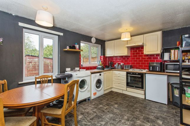 Glenview Close, Preston photo 4