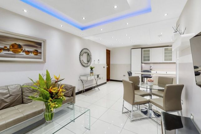 Great Cumberland Place, London photo 2