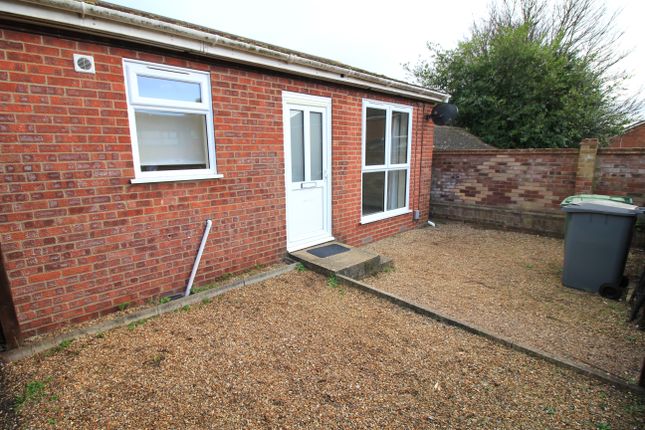 Thumbnail Semi-detached bungalow to rent in Neville Road, Norwich