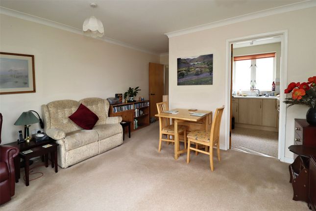Flat for sale in St. Johns Hill Road, Woking, Surrey