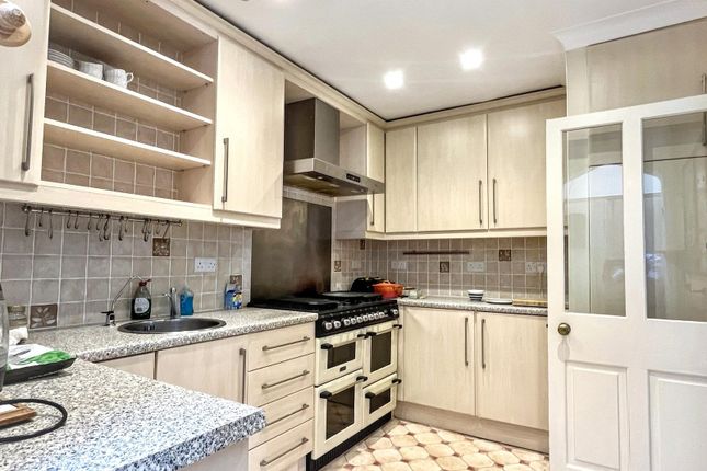 30, Sandford Road, Winscombe photo 3