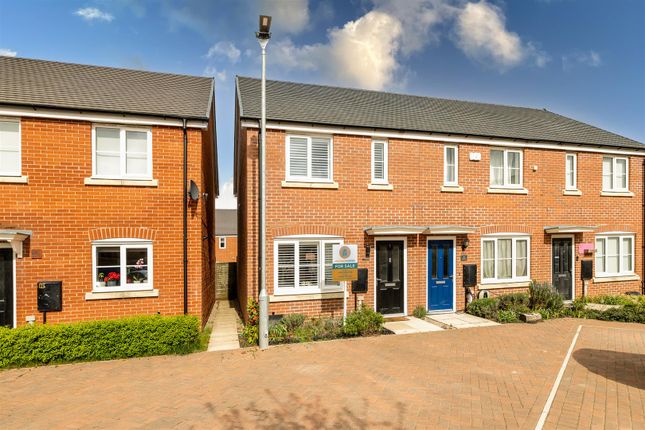 End terrace house for sale in Elm Place, Meon Vale, Stratford-Upon-Avon