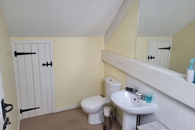 Maisonette to rent in The Square, Beaminster
