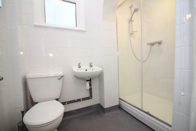 Room 5, London photo 4