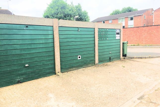 Property for sale in Cedar Court, St.Albans