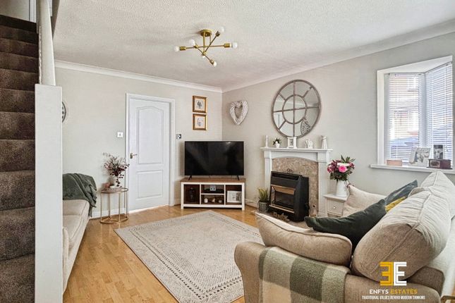 16, Campbell Close, Llandudno photo 4