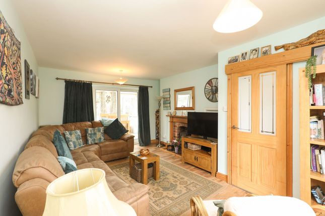 28 Levens Way, Chesterfield photo 4
