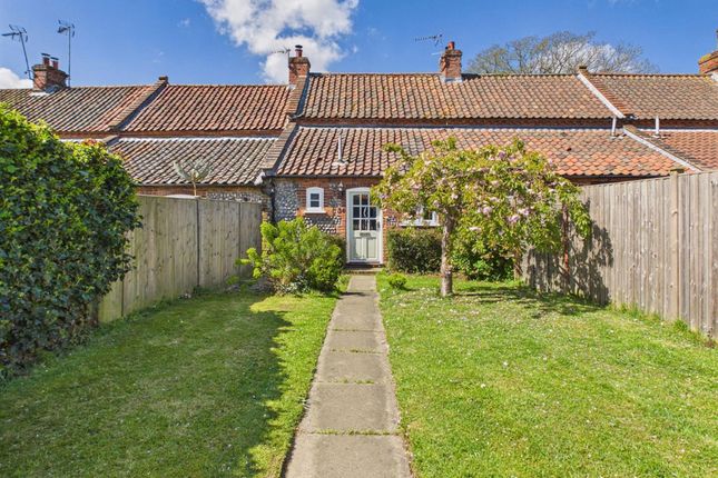 Middle Cottage, 34 The Common, Hanworth photo 2