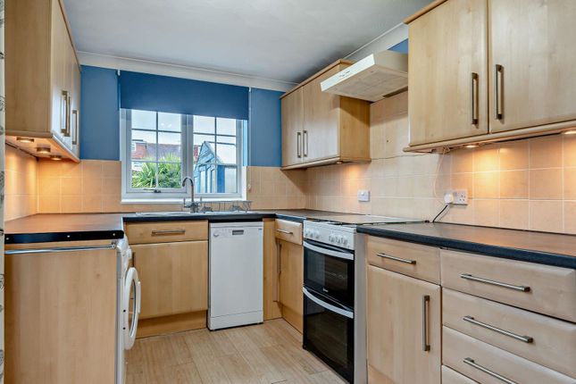 Melville Road, Gosport photo 3